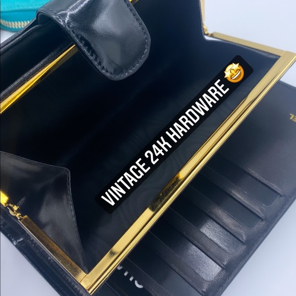 Vintage Chanel wallet 24k gold hardware *RARE* - Picture 6 of 15